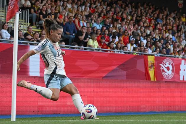 250530 BELGIUM VS SPAIN Claudia Pina (20) of Spain pictured during a game between the national teams of Belgium, called the Red Flames and Spain on the 5th matchday in group A3 of the 2024-25 Women s Nations League competition, on Friday 30 May 2025 in Leuven , Belgium . PHOTO SPORTPIX David Catry Leuven Den Dreef Belgium  Copyright: xSportpix.bex xDavidxCatryxDavidxCatryx
