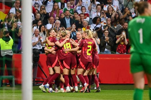 Jubel, Freuen, celebrate, happy, cheer , Goal Celebration Deutschland 4:0, 30.05.2025, Bremen (Deutschland), Fussball, UEFA Womens Nation League - Deutschland - Niederlande