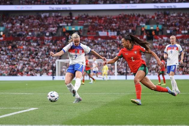 UEFA Women s Nations League 30 May 2025, London - UEFA Women s Nations League - England v Portugal - Beth Mead of England scores their fourth goal - Photo: Jacques Feeney Offside. London UK Copyright: xJacquesxFeeneyx xOffsidexOffside