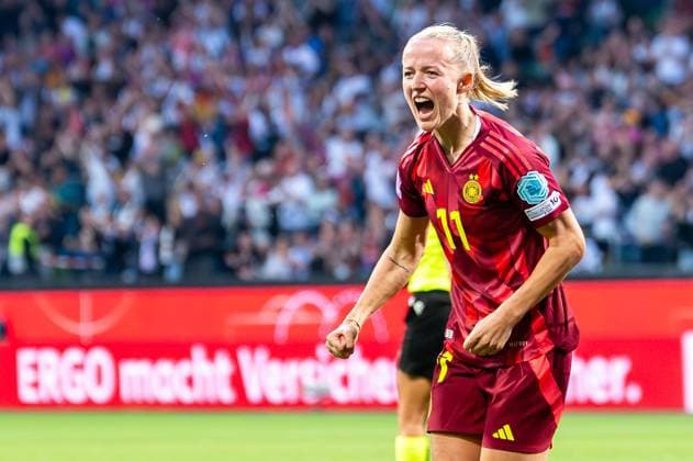 30.05.2025: Frauenfußball, UEFA Women s Nations League, Deutschland-Niederlande im Weserstadion in Bremen. Deutschlands Lea Schüller jubelt nach ihrem Tor zum 4:0. Copyright: xThomasxHaeslerx