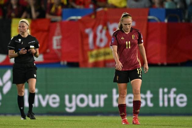 250530 BELGIUM VS SPAIN Janice Cayman (11) of Belgium pictured looking dejected and disappointed during a game between the national teams of Belgium, called the Red Flames and Spain on the 5th matchday in group A3 of the 2024-25 Women s Nations League competition, on Friday 30 May 2025 in Leuven , Belgium . PHOTO SPORTPIX David Catry Leuven Den Dreef Belgium  Copyright: xSportpix.bex xDavidxCatryxDavidxCatryx