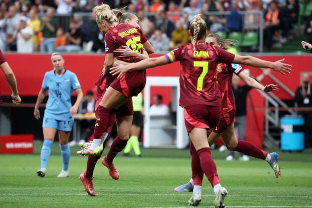 Bremen, Weserstadion, 30.05.25, GER, Frauen, UEFA WOMENS NATIONS LEAGUE 2024 2025, Deutschland - Niederlande Bild: Linda DALLMANN (Deutschland) jubelt nach ihrem Tor zum 1:0 UEFA regulations prohibit any use of photographs as image sequences and or quasi-video. Bremen Deutschland