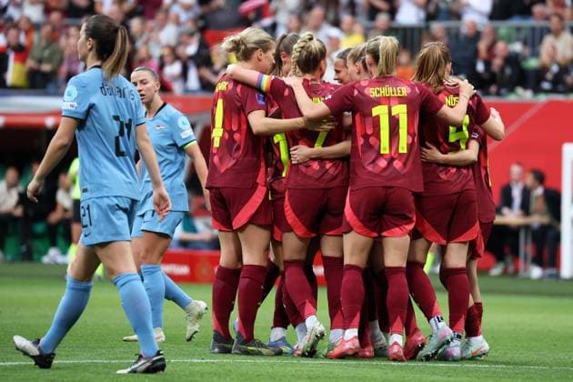 Bremen, Weserstadion, 30.05.25, GER, Frauen, UEFA WOMENS NATIONS LEAGUE 2024 2025, Deutschland - Niederlande Bild: Linda DALLMANN (Deutschland) jubelt nach ihrem Tor zum 1:0 UEFA regulations prohibit any use of photographs as image sequences and or quasi-video. Bremen Deutschland