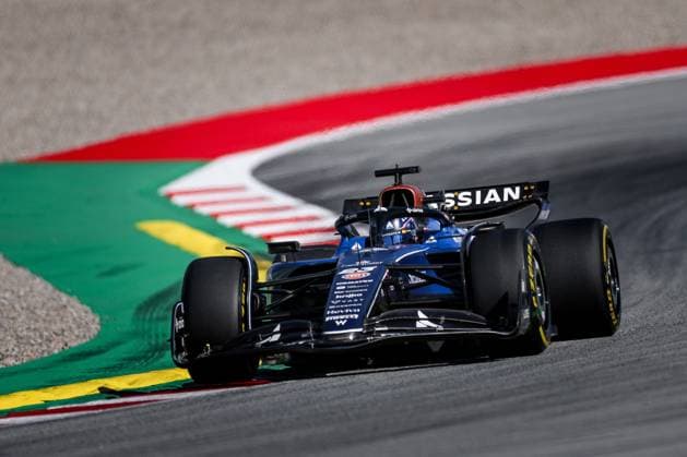 Alexander Albon of Thailand and Williams Racing , Practice, F1 Grand Prix of Spain, am 30. May 2025 in Barcelona, Spain. (Foto von Diogo Cardoso DeFodi Images) Alexander Albon of Thailand and Williams Racing , Practice, F1 Grand Prix of Spain, Circuit de Barcelona-Catalunya on May 30, 2025 in Barcelona, Spain. (Photo by Diogo Cardoso DeFodi Images)