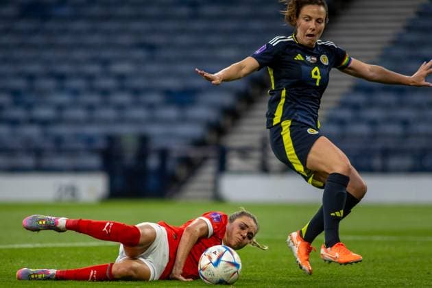 Scotland Women v Austria Women UEFA Women s Nations League 30 05 2025. Group A Rachel Corsie of The Scotland Women s national team, Nationalteam tracks back to deny Julia Hickelsberger of The Austrian Women s National Team an almost certain goal during the UEFA Women s Nations League, Scotland vs Austria, The National Stadium, Hampden Park, Glasgow, 30 05 2025 Hampden Park The National Stadium Glasgow United Kingdom Editorial use only , Copyright: xColinxPoultneyx PSI-22199-0104