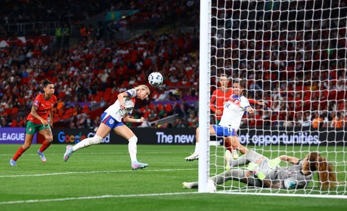 Chloe Kelly of England Women heads over from close range England Women v Portugal Women, UEFA Women s Nations League - League A - Group 3, Football, Wembley Stadium, London, UK - 30 May 2025 EDITORIAL USE ONLY No use with unauthorised audio, video, data, fixture lists, club league logos or live services. Online in-match use limited to 120 images, no video emulation. No use in betting, games or single club league player publications. Copyright: xKieranxMcManus Shutterstockx 15330900bx