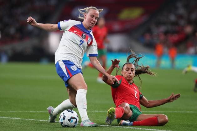 Catarina Amado of Portugal gets the ball away from Beth Mead of England England v Portugal, Football, UEFA Women s Nations League, Wembley Stadium, London, UK, 30 05 25 Editorial use only  Copyright: xAnthonyxHanc Shutterstockx 15332853at