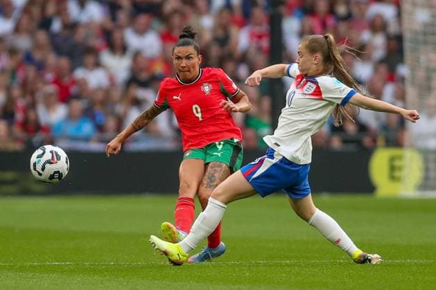Ana Borges of Portugal pictured passing the ball away from Jessica Park of England England v Portugal, Football, UEFA Women s Nations League, Wembley Stadium, London, UK, 30 05 25 Editorial use only  Copyright: xAnthonyxHanc Shutterstockx 15332853bh