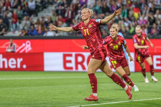 UEFA Frauen Nations League: Deutschland - Niederlande am 30.05.2025 im Weserstadion in Bremen Jubel, Torjubel, Torschuetze, Torschütze , Torschützin, Torschuetzin Lea Schüller Schueller Schuller (Deutschland 11) jubelt nach dem Tor zum 4 zu 0