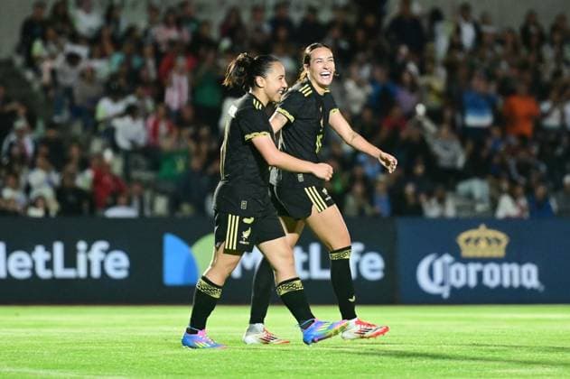 MEXICO VS URUGUAY International Friendly, Länderspiel, Nationalmannschaft MEXICO VS URUGUAY INTERNATIONAL FRIENDLY 30052025 PUEBLA, MEXICO. Action photo of Charlyn Corral (L) and Carolina Quintero Jaramillio(R) of the Mexico female National Soccer Team celebrating after scoring a goal during interrnational friendly game against Uruguay, held at the Olympic Stadium of the BUAP at Puebla. Mexico drew 2.-2. Foto de acciuon de Charlyn Corral (I) y Carolina Quintero Jaramillo (D) de la Seleccion Nacional femenina de Mexico celebrando luego de anotar un gol, durante juego amistoso internacional en contra de Uruguay, celebrado en el Estadio Olimpico de ka BUAP en Puebla. Photo by IMAGENSHOP AGENCIA FOTOGRAFICA PUEBLA PUEBLA PUEBLA Copyright: xIMAGENSHOPxAGENCIAxFOTOGRAFICAx