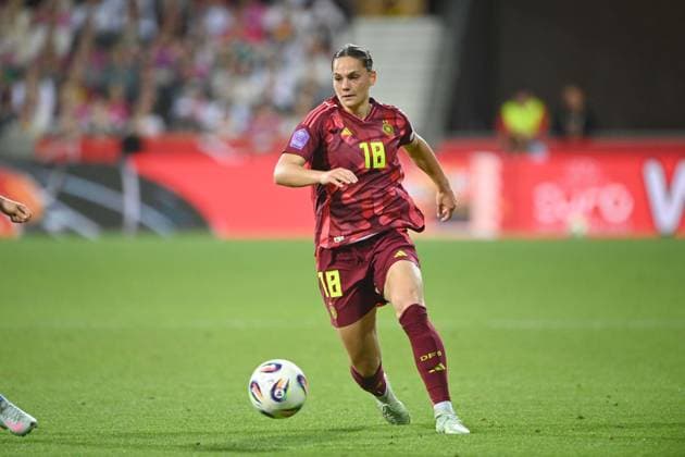 Giovanna HOFFMANN (GER) Aktion, Einzelaktion, UEFA Womens Nations League, 5. Spieltag, matchday 5, Fussball Laenderspiel der Frauen, Deutschland (GER) - Niederlande (NED) 4-0 am 30.05.2025 in Bremen Deutschland. Â