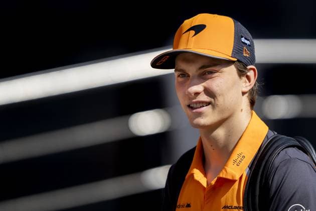 BARCELONA - Oscar Piastri (McLaren) arrives at the Circuit de Barcelona-Catalunya before the start of the third free practice session ahead of the Spanish Grand Prix. ANP SANDER KING xVIxANPxSportx xxANPxIVx 529052745 originalFilename: 529052745.jpg