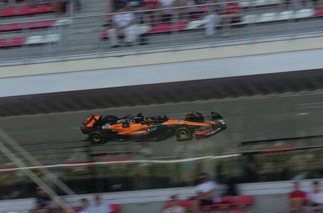 31.05.2025, Circuit de Catalunya, Barcelona, Formel 1 Aramco Grand Prix von Spanien 2025 , im Bild Oscar Piastri (AUS), McLaren F1 Team (Photo by Hasan Bratic DeFodi Images)