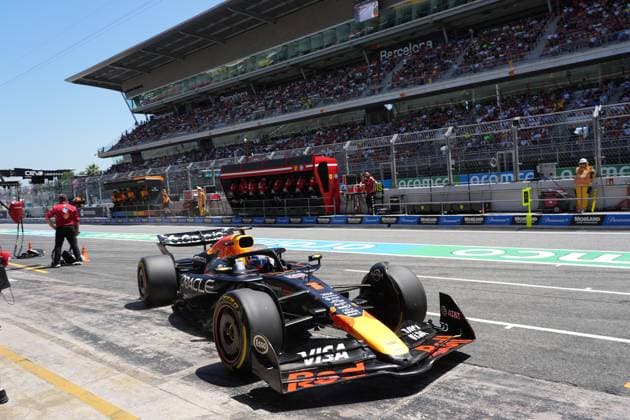 31.05.2025, Circuit de Catalunya, Barcelona, Formel 1 Aramco Grand Prix von Spanien 2025 , im Bild Max Verstappen (NLD), Oracle Red Bull Racing (Photo by Hasan Bratic DeFodi Images)