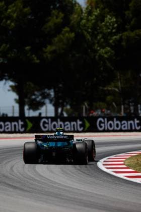 F1 - SPANISH GRAND PRIX 2025 14 ALONSO Fernando (spa), Aston Martin F1 Team AMR24, action during the Formula 1 Aramco Gran Premio de Espana 2025, Spanish Grand Prix 2025, 9th round of the 2025 FIA Formula One World Championship, WM, Weltmeisterschaft from May 30 to June 1, 2025 on the Circuit de Barcelona-Catalunya, in Montmelo, Spain - MontmeloSpain  Copyright: xJavierxJimenezx