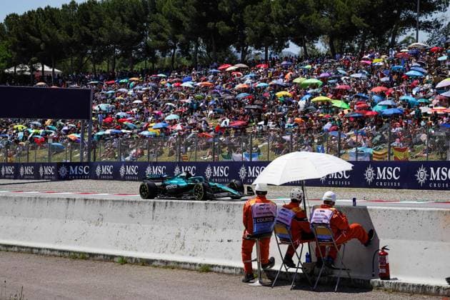 F1 - SPANISH GRAND PRIX 2025 18 STROLL Lance (can), Aston Martin F1 Team AMR25, action during the Formula 1 Aramco Gran Premio de Espana 2025, Spanish Grand Prix 2025, 9th round of the 2025 FIA Formula One World Championship, WM, Weltmeisterschaft from May 30 to June 1, 2025 on the Circuit de Barcelona-Catalunya, in Montmelo, Spain - MontmeloSpain  Copyright: xFLORENTxGOODENx