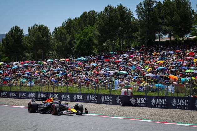 F1 - SPANISH GRAND PRIX 2025 01 VERSTAPPEN Max (nld), Red Bull Racing RB21, action during the Formula 1 Aramco Gran Premio de Espana 2025, Spanish Grand Prix 2025, 9th round of the 2025 FIA Formula One World Championship, WM, Weltmeisterschaft from May 30 to June 1, 2025 on the Circuit de Barcelona-Catalunya, in Montmelo, Spain - MontmeloSpain  Copyright: xFLORENTxGOODENx