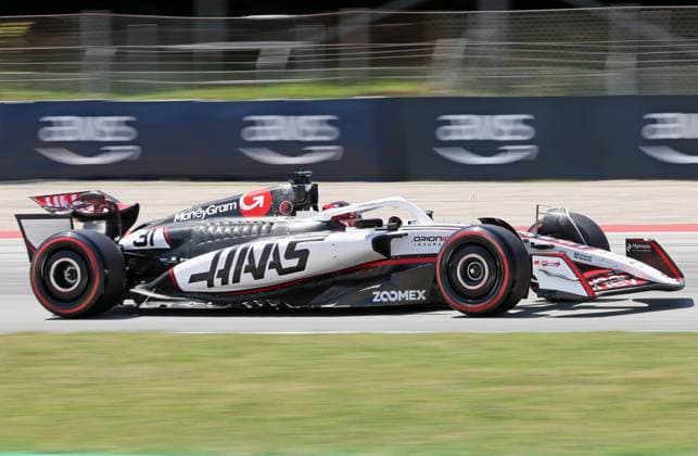 F1 Grand Prix of Spain - Qualifying Esteban Ocon, of the MoneyGram Haas F1 Team, drives the Haas VF-25 Ferrari during Practice 3 of the Formula 1 Aramco Grand Prix of Spain at Circuit de Barcelona-Catalunya in Barcelona, Spain, on May 31, 2025. Barcelona Barcelona Spain  Copyright: xUrbanandsportx originalFilename:urbanandsport-formula1250531_npVeQ.jpg