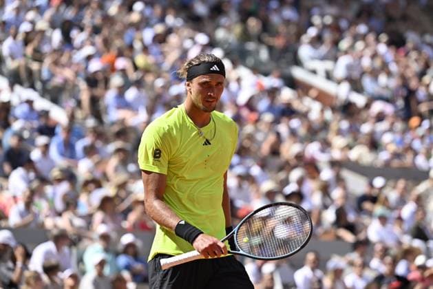 2025 Roland-Garros - Day 7 PARIS, FRANCE - MAY 31: Alexander Zverev of Germany gestures during his match against Flavio Cobolli (not seen) of Italy during their men s singles match on day 7 of the French Open tennis tournament on Court Philippe-Chatrier at the Philippe-Chatrier Court in Paris on May 31, 2025. Burak Akbulut Anadolu Paris France. Editorial use only. Please get in touch for any other usage.  Copyright: x2025xAnadoluxBurakxAkbulutx