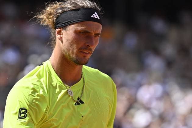 2025 Roland-Garros - Day 7 PARIS, FRANCE - MAY 31: Alexander Zverev of Germany gestures during his match against Flavio Cobolli (not seen) of Italy during their men s singles match on day 7 of the French Open tennis tournament on Court Philippe-Chatrier at the Philippe-Chatrier Court in Paris on May 31, 2025. Burak Akbulut Anadolu Paris France. Editorial use only. Please get in touch for any other usage.  Copyright: x2025xAnadoluxBurakxAkbulutx