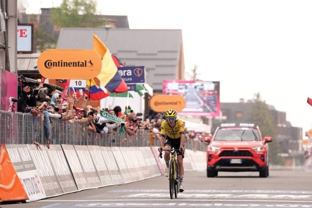 Yates Simon Philip of Team Visma Lease A Bike on the finish line during the stage 20 of the Giro d™Italia from Verres to Sestriere (Via Lattea), Italy - Saturday, May 31, 2025. - cycling.  Copyright: xMassimoxPaolone LaPressex