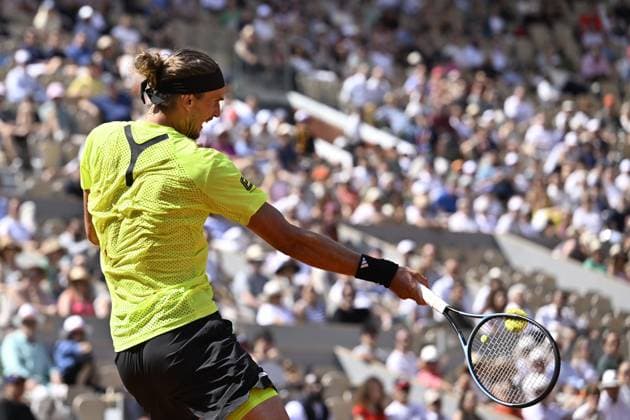 2025 Roland-Garros - Day 7 PARIS, FRANCE - MAY 31: Alexander Zverev of Germany in action against Flavio Cobolli (not seen) of Italy during their men s singles match on day 7 of the French Open tennis tournament on Court Philippe-Chatrier at the Philippe-Chatrier Court in Paris on May 31, 2025. Burak Akbulut Anadolu Paris France. Editorial use only. Please get in touch for any other usage.  Copyright: x2025xAnadoluxBurakxAkbulutx
