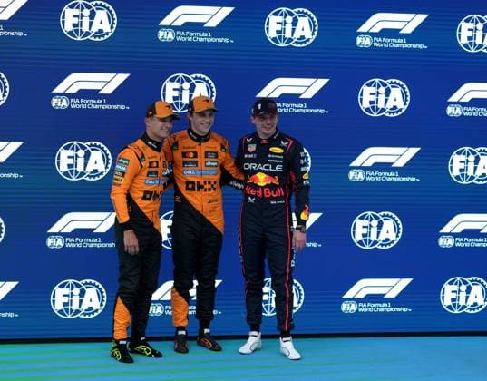 Formel 1 Aramco Grand Prix von Spanien 2025 31.05.2025, Circuit de Catalunya, Barcelona, Formel 1 Aramco Grand Prix von Spanien 2025 , im Bild Poleposition für Oscar Piastri (AUS), McLaren F1 Team, 2.Startplatz für Lando Norris (GBR), 3.Startplatz für Max Verstappen (NLD), Oracle Red Bull Racing