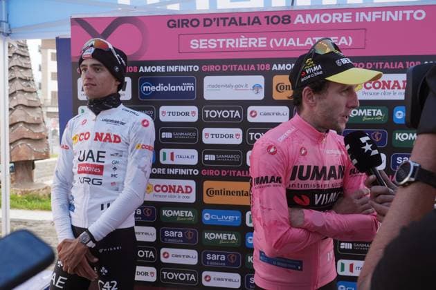 On the left Del Toro Romero Isaac of Uae Team Emirates Xrg white jersey and Yates Simon Philip of Team Visma Lease A Bike pink jersey during the stage 20 of the Giro d™Italia from Verres to Sestriere (Via Lattea), Italy - Saturday, May 31, 2025. - cycling.  Copyright: xGianxMattiaxD Alberto LaPressex