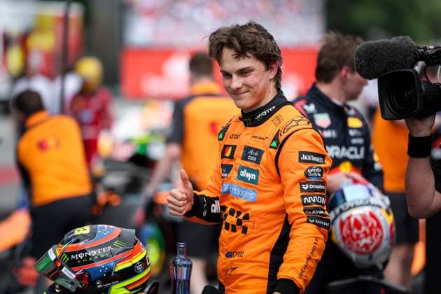 Oscar Piastri of Australia and McLaren , Qualifying, F1 Grand Prix of Spain, am 31. May 2025 in Barcelona, Spain. (Foto von Diogo Cardoso DeFodi Images) Oscar Piastri of Australia and McLaren , Qualifying, F1 Grand Prix of Spain, Circuit de Barcelona-Catalunya on May 31, 2025 in Barcelona, Spain. (Photo by Diogo Cardoso DeFodi Images)