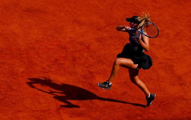 Sofia Kenin in third round action French Open Tennis, Day Seven, Tennis, Roland Garros, Paris, France - 31 May 2025 EDITORIAL USE ONLY No use with unauthorised audio, video, data, fixture lists, club league logos or live services. Online in-match use limited to 120 images, no video emulation. No use in betting, games or single club league player publications. Copyright: xJavierxGarcia Shutterstockx 15330912bs