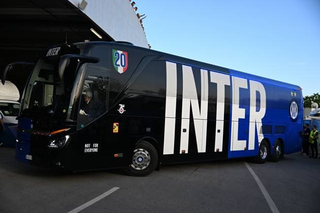 31.05.2025, xsltx, Fussball UEFA Champions League Finale 2025, Paris St.Germain - Inter Mailand v.l. Mannschaftsbus Inter (DFL DFB REGULATIONS PROHIBIT ANY USE OF PHOTOGRAPHS as IMAGE SEQUENCES and or QUASI-VIDEO) Muenchen