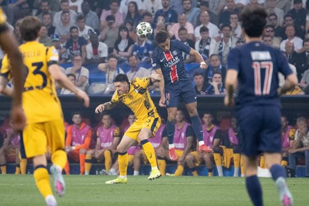 v. li. im Kopfballduell Alessandro Bastoni (Inter Mailand, 95), Desire Doue (Paris Saint-Germain, 14) GER, Paris Saint-Germain vs. Inter Mailand, Fussball, Herren, UEFA Champions League Finale Muenchen 2025, Spielzeit 2024 2025, 31.05.2025, GER, Paris Saint-Germain vs. Inter Mailand, Fussball, Herren, UEFA Champions League Finale Muenchen 2025, Spielzeit 2024 2025, 31.05.2025 Muenchen Copyright: xEibner-Pressefoto WolfgangxFrankx EP_WFK