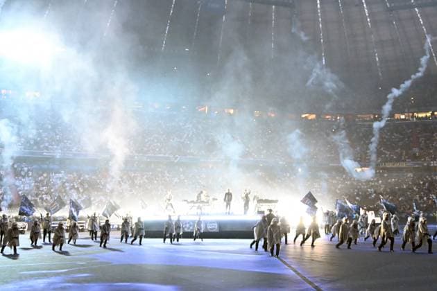 31.05.2025, xsltx, Fussball UEFA Champions League Finale 2025, Paris St.Germain - Inter Mailand v.l. Linkin Park mit Emily Armstrong als Frontfrau (DFL DFB REGULATIONS PROHIBIT ANY USE OF PHOTOGRAPHS as IMAGE SEQUENCES and or QUASI-VIDEO) Muenchen