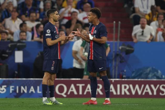 Achraf Hakimi of PSG celebrates scoring to make it 1-0 Paris Saint-Germain v Inter Milan, UEFA Champions League Final, Football, Allianz Arena, Munich, Germany - 31 May 2025 EDITORIAL USE ONLY No use with unauthorised audio, video, data, fixture lists, club league logos or live services. Online in-match use limited to 120 images, no video emulation. No use in betting, games or single club league player publications. Copyright: xAhmadxMora Shutterstockx 15330932q