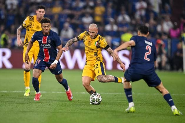 Desire Doue (Paris Saint-Germain), Federico Dimarco (FC Internazionale Milano) und Achraf Hakimi (Paris Saint-Germain) battle for the ball during the UEFA Champions League Final 2025 between Paris Saint-Germain and FC Internazionale Milano at Munich Football Arena on May 31, 2025 in Munich, Germany. (Photo by Harry Langer DeFodi Images)