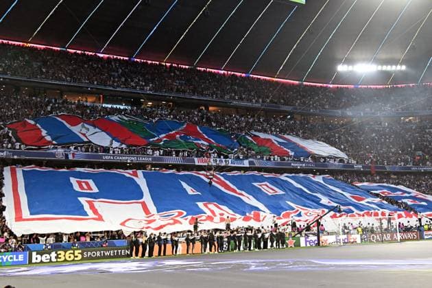 31.05.2025, xsltx, Fussball UEFA Champions League Finale 2025, Paris St.Germain - Inter Mailand v.l. Fans, Zuschauer, Trikots, Stimmung, Emotionen Paris (DFL DFB REGULATIONS PROHIBIT ANY USE OF PHOTOGRAPHS as IMAGE SEQUENCES and or QUASI-VIDEO) Muenchen