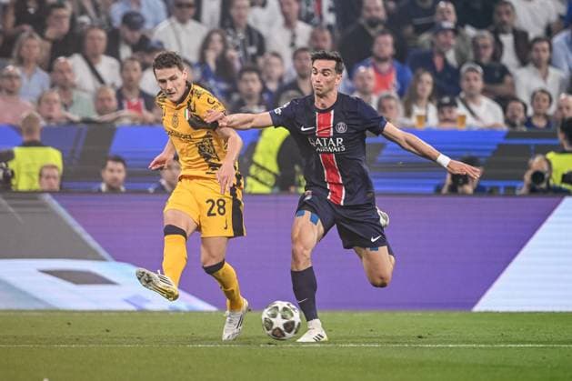 Benjamin Pavard (FC Internazionale Milano) und Fabian Ruiz (Paris Saint-Germain) battle for the ball during the UEFA Champions League Final 2025 between Paris Saint-Germain and FC Internazionale Milano at Munich Football Arena on May 31, 2025 in Munich, Germany. (Photo by Harry Langer DeFodi Images)