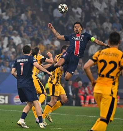 31.05.2025, Fussball UEFA Championsleague Finale 2025: Paris St. Germain - Inter Mailand, in der Allianz-Arena München. Marquinhos (FC Paris Saint-Germain) köpft den Ball.