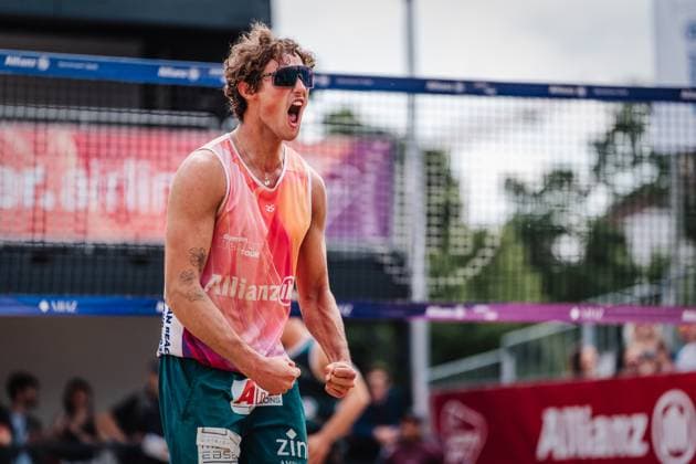 Beachvolleyball Männer Allianz German Beach Tour 2025 Tourstop Hamburg 31.05.2025 Hennes Nissen jubelt Hamburg Active City Arena Heiligengeistf Hamburg Deutschland