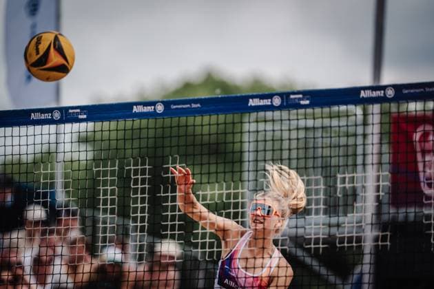 Beachvolleyball Männer Allianz German Beach Tour 2025 Tourstop Hamburg 31.05.2025 Nele Barber beim Angriff Hamburg Active City Arena Heiligengeistf Hamburg Deutschland