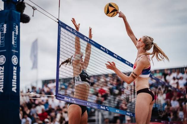 Beachvolleyball Männer Allianz German Beach Tour 2025 Tourstop Hamburg 31.05.2025 Nele Barber beim Angriff Hamburg Active City Arena Heiligengeistf Hamburg Deutschland