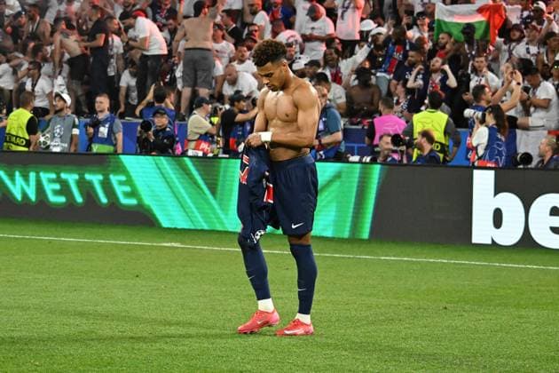 31.05.2025, xsltx, Fussball UEFA Champions League Finale 2025, Paris St.Germain - Inter Mailand v.l. Torjubel nach dem Tor zum celebrating the goal celebrate 3:0 durch Desire Doue (Paris St. Germain) (DFL DFB REGULATIONS PROHIBIT ANY USE OF PHOTOGRAPHS as IMAGE SEQUENCES and or QUASI-VIDEO) Muenchen