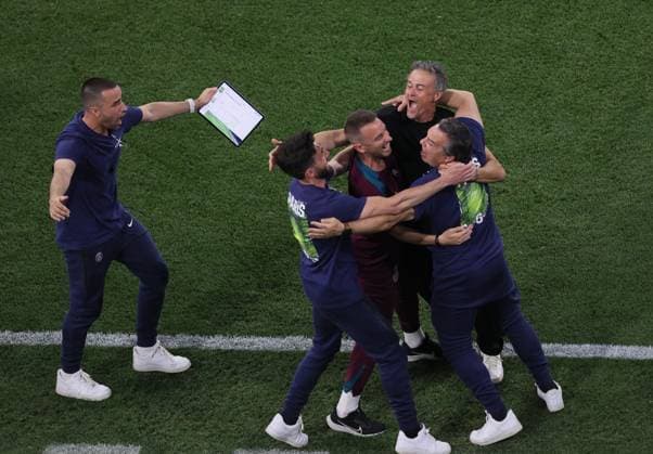 Paris - Jubel um Paris Trainer Luis Enrique MARTINEZ GARCIA nach Tor zum 3:0 , Fussball: Paris - Inter Mailand. Fußball UEFA Championsleague, Paris Saint-Germain - FC Internazionale Milano, Finale, Saison 2024-2025, am 31.05.2025 in Muenchen, A L L I A N Z A R E N A, Deutschland. Quelle Copyright Credit : Oryk HAIST
