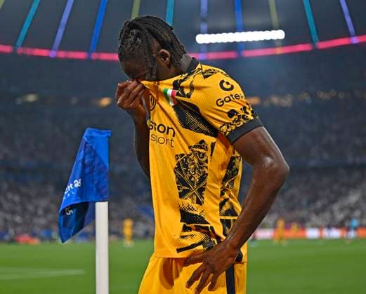 31.05.2025, Fussball UEFA Championsleague Finale 2025: Paris St. Germain - Inter Mailand, in der Allianz-Arena München. Yann Bisseck (Inter Mailand) ist enttäuscht
