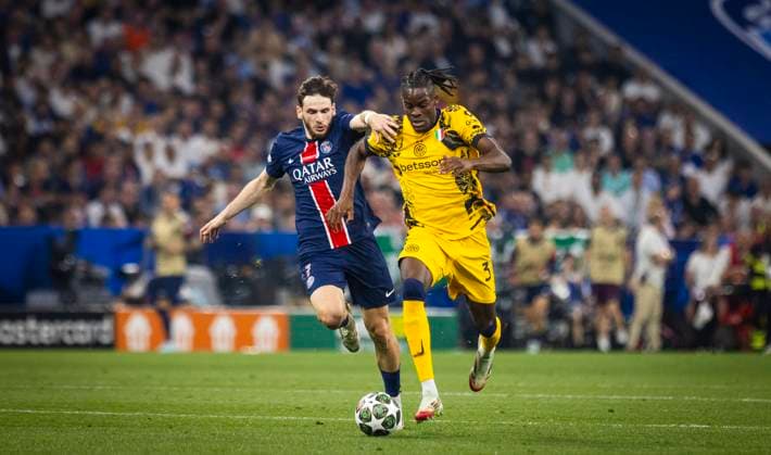 Munich, Germany. 31st Mar 2025. Khvicha Kvaratskhelia (Paris) Yann Bisseck (Inter) Paris Saint-Germain - Inter Mailand 31.05.2025