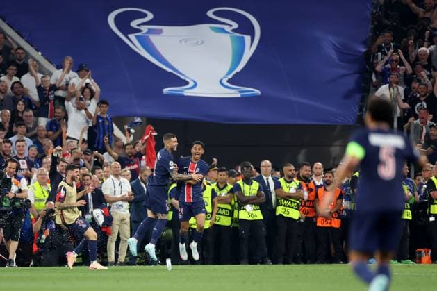 Champions League Final 2025 31 May 2025, Munich - UEFA Champions League Final - Paris Saint-Germain v Internazionale Milano - substitute Senny Mayulu of PSG (right) celebrates his goal - Photo: Charlotte Wilson Offside. Munich Germany Copyright: xCharlottexWilsonx xOffsidexOffside