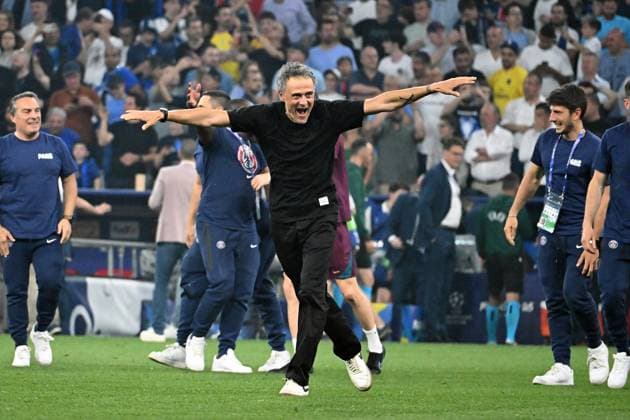 Sport Bilder des Tages 31.05.2025, xsltx, Fussball UEFA Champions League Finale 2025, Paris St.Germain - Inter Mailand v.l. Jubel, Freude über den Gewinn der Champions League Trainer Coach Luis Enrique (Paris St. Germain) (DFL DFB REGULATIONS PROHIBIT ANY USE OF PHOTOGRAPHS as IMAGE SEQUENCES and or QUASI-VIDEO) Muenchen
