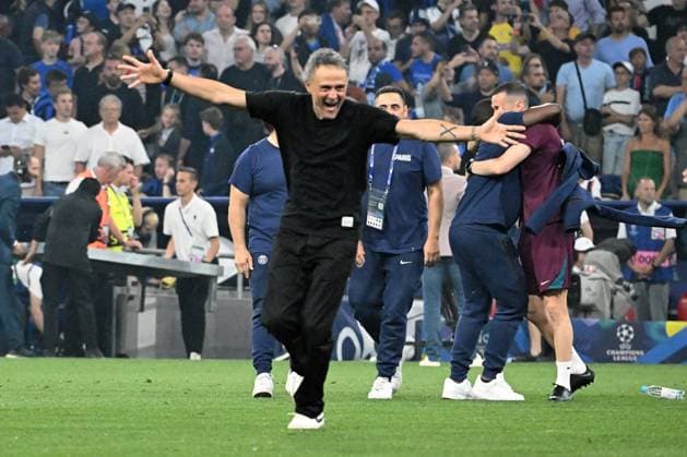 31.05.2025, xsltx, Fussball UEFA Champions League Finale 2025, Paris St.Germain - Inter Mailand v.l. Jubel, Freude über den Gewinn der Champions League Trainer Coach Luis Enrique (Paris St. Germain) (DFL DFB REGULATIONS PROHIBIT ANY USE OF PHOTOGRAPHS as IMAGE SEQUENCES and or QUASI-VIDEO) Muenchen