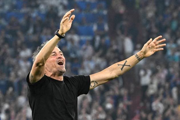31.05.2025, xsltx, Fussball UEFA Champions League Finale 2025, Paris St.Germain - Inter Mailand v.l. Jubel, Freude über den Gewinn der Champions League Trainer Coach Luis Enrique (Paris St. Germain) (DFL DFB REGULATIONS PROHIBIT ANY USE OF PHOTOGRAPHS as IMAGE SEQUENCES and or QUASI-VIDEO) Muenchen