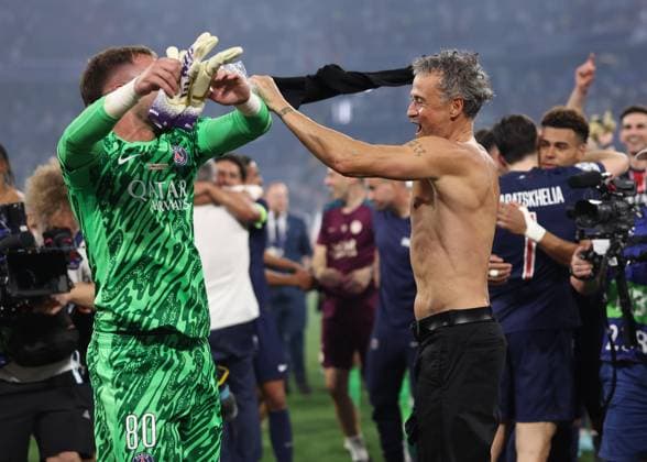 Munich, Germany, 31st May 2025. Luis Enrique coach of Paris St Germain celebrates winning the Champions League during the Paris Saint Germain vs Internazionale UEFA Champions League Final match at Munich Football Arena, Munich. Picture credit should read: David Klein Sportimage EDITORIAL USE ONLY. No use with unauthorised audio, video, data, fixture lists, club league logos or live services. Online in-match use limited to 120 images, no video emulation. No use in betting, games or single club league player publications. SPI_120_DK_UCL_Final SPI-3964-0122